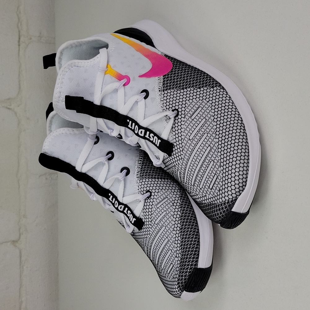 💥SOLD💥Nike Free TR 8 Training Shoe White Black Laser Fuchsia Women's 7.5 - Picture 3 of 7